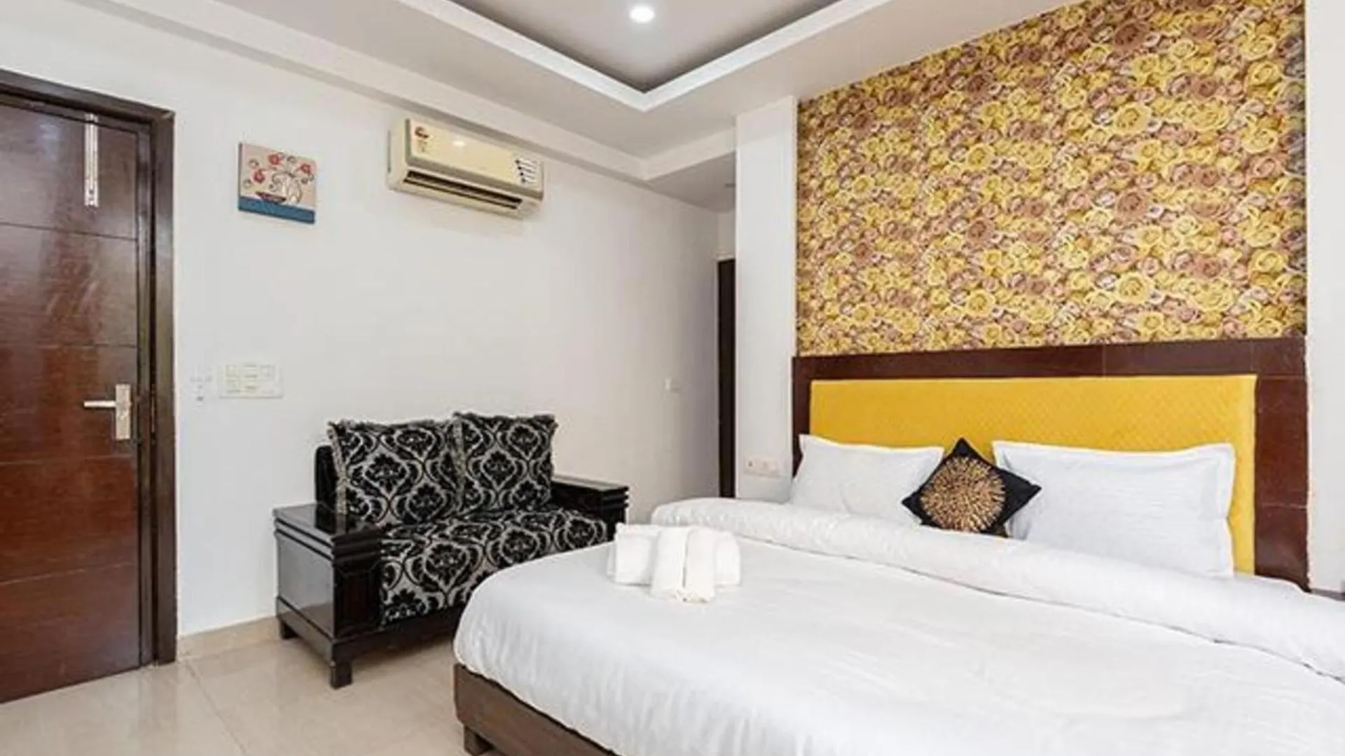 Fabhotel The Venessa Gurgaon