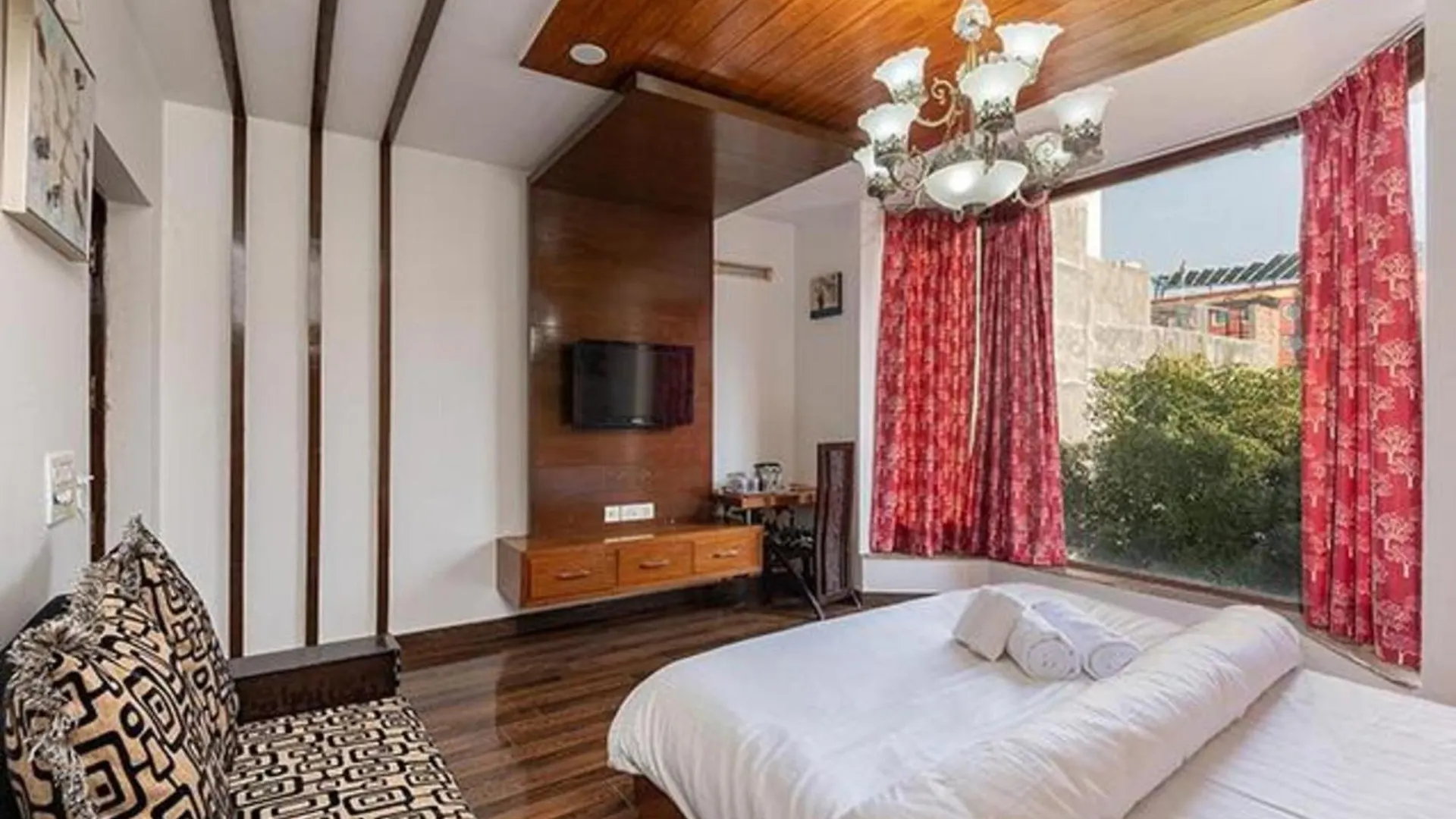 Fabhotel The Venessa Gurgaon Hotel