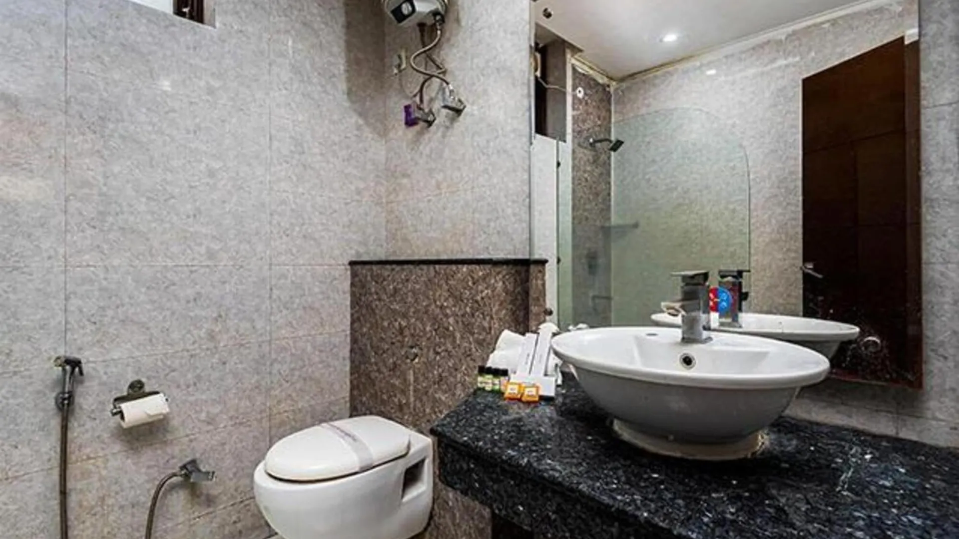 Fabhotel The Venessa Gurgaon 0*,